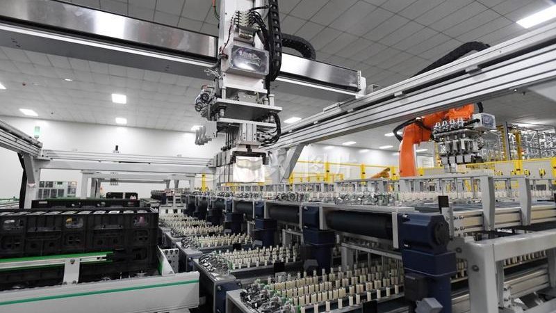 微电网储能系统：定制化解决方案的关键考量**